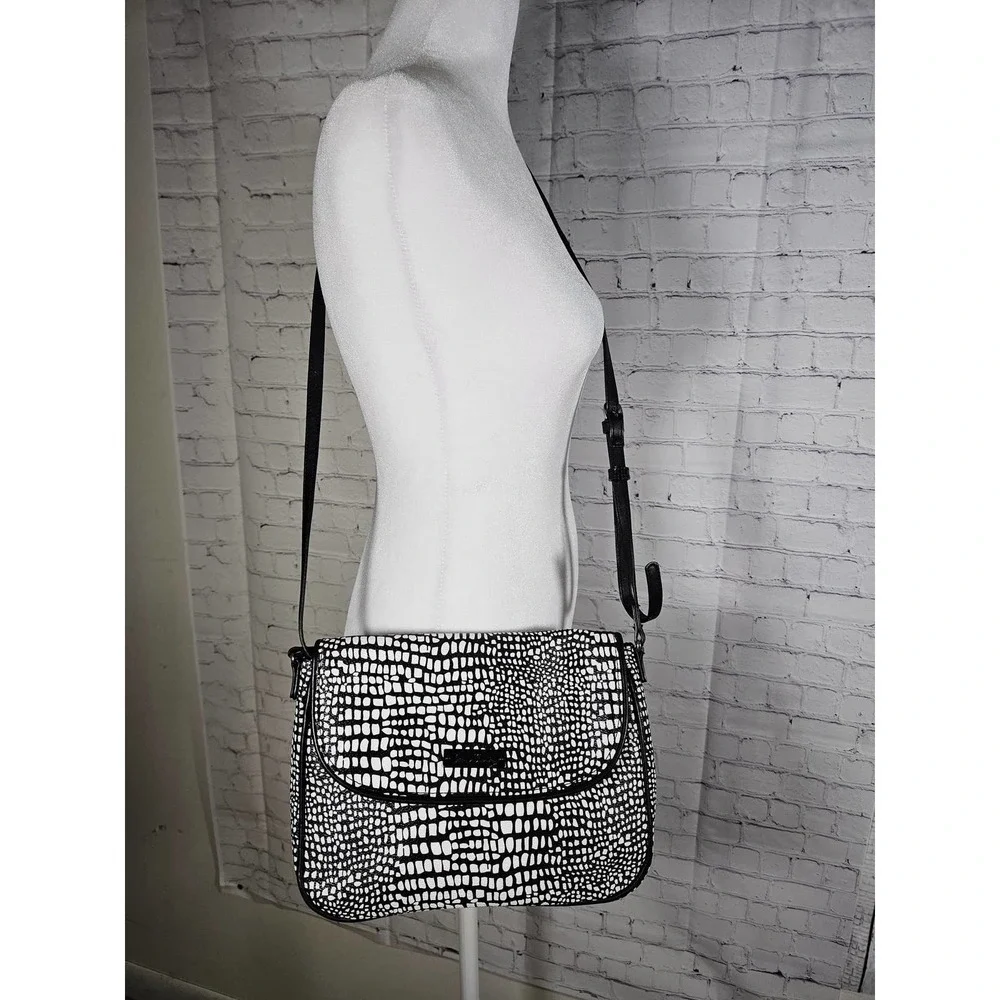 Vera Bradley Flap‎ Crossbody Midnight Snakeskin Black & White Faux Leather